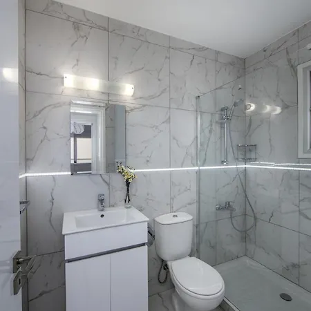 You Will Love This Luxury Apartment In Larnaca, Larnaca Apartment 1382 Villa